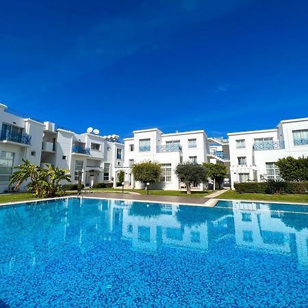 Garden Loft Apt With Pool In Alsancak Kyrenia كيرينيا المظهر الخارجي الصورة