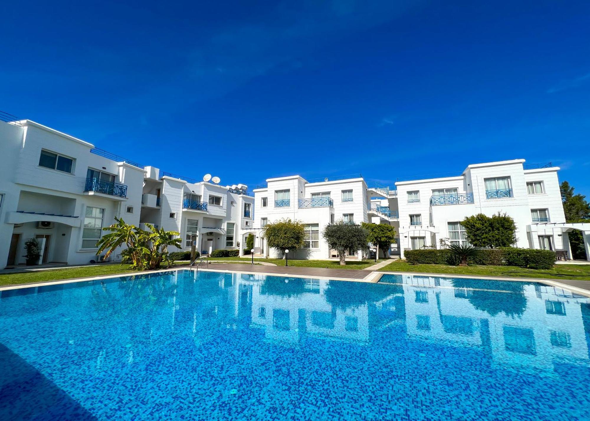 Garden Loft Apt With Pool In Alsancak Kyrenia كيرينيا المظهر الخارجي الصورة
