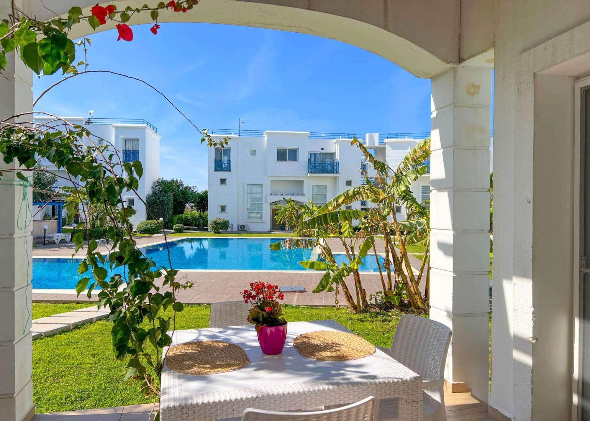 Garden Loft Apt With Pool In Alsancak Kyrenia كيرينيا المظهر الخارجي الصورة