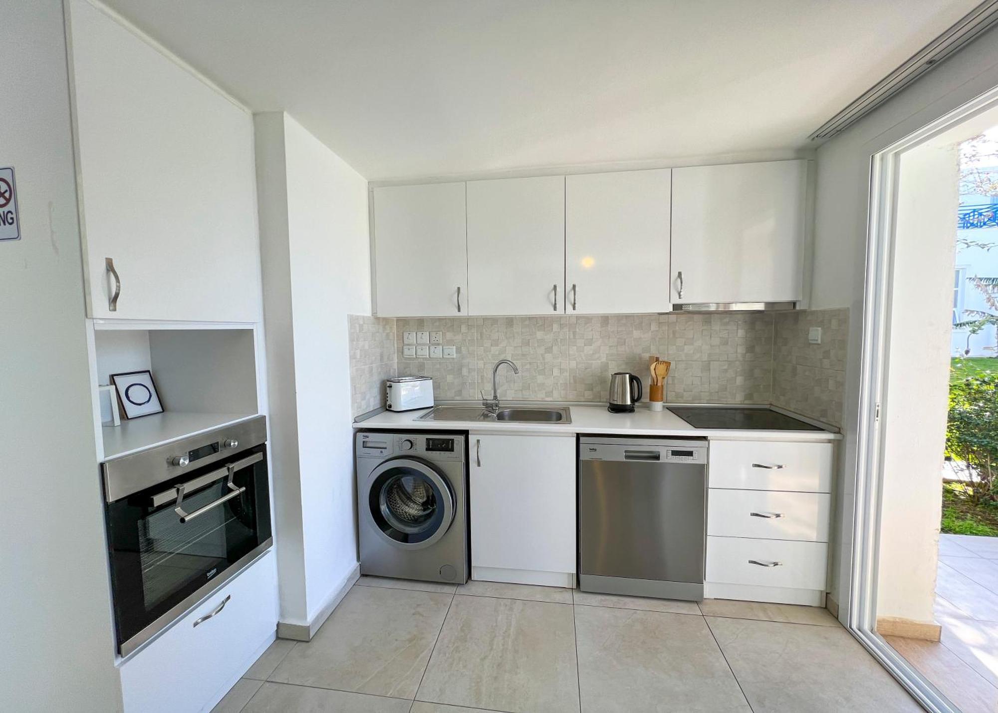 Garden Loft Apt With Pool In Alsancak Kyrenia كيرينيا المظهر الخارجي الصورة